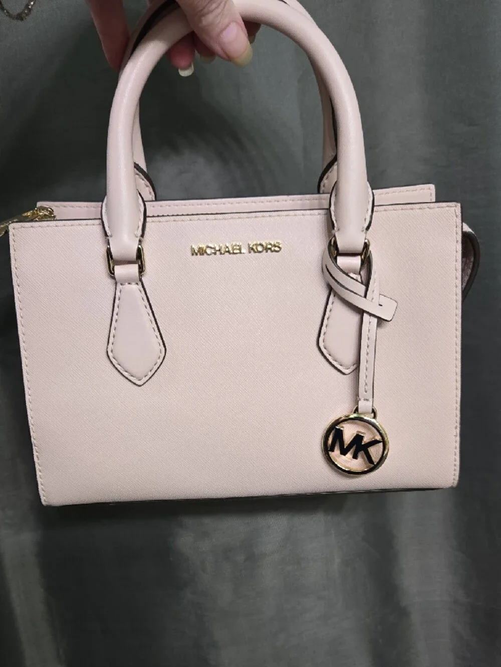 Like-new! Michael Kors Pale Pink Saffiano Leather Satchel with Gold Accent